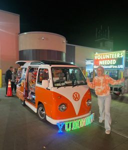 Read more about the article The Yummmm Sweets & Treats Snack Truck